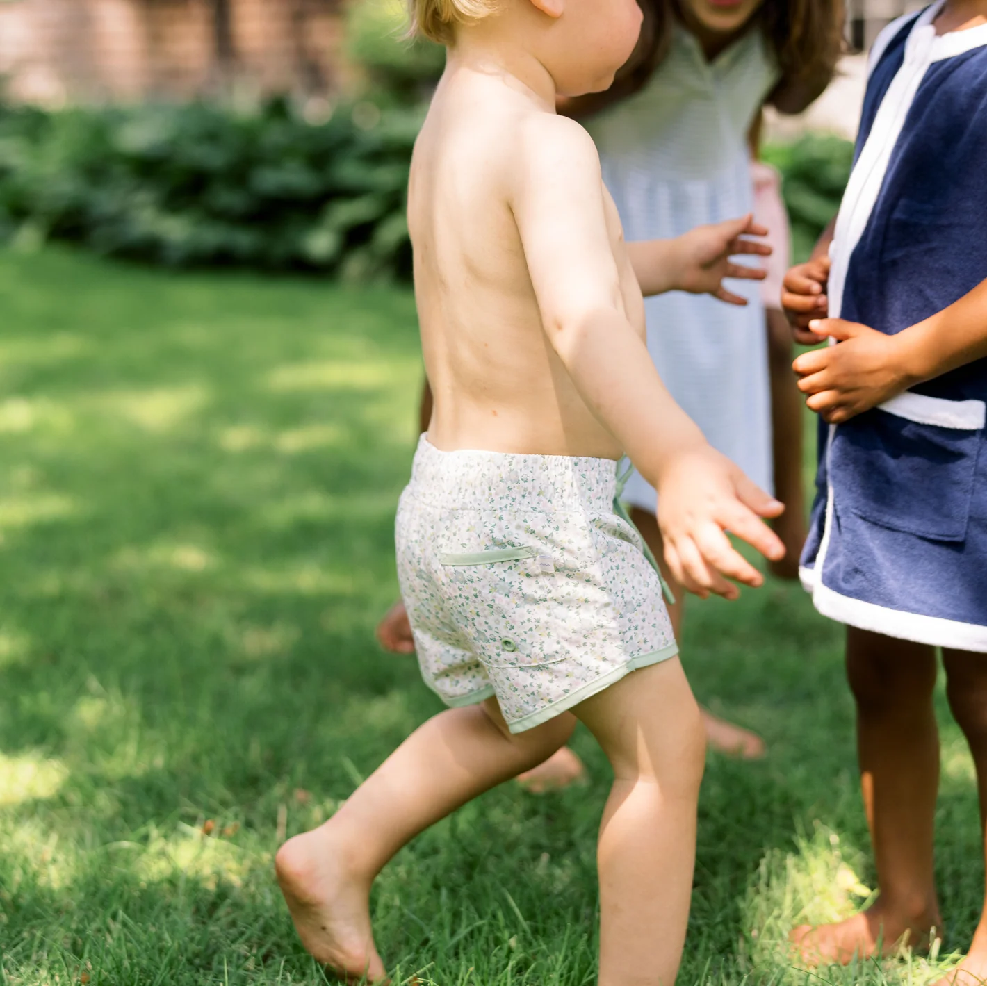 boys sea marsh floral boardie - Image 5