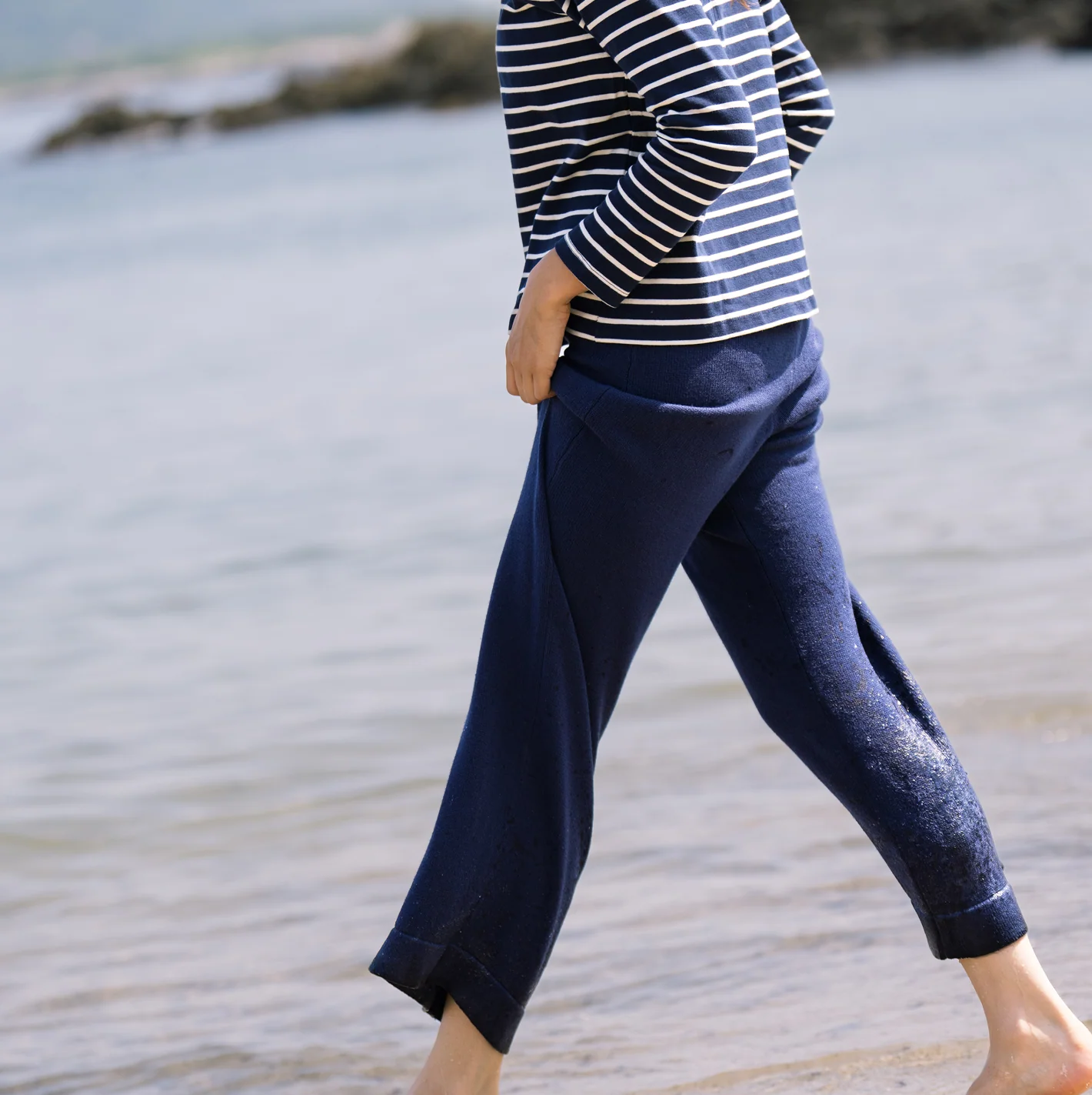women's navy wide leg knit pant - Image 6